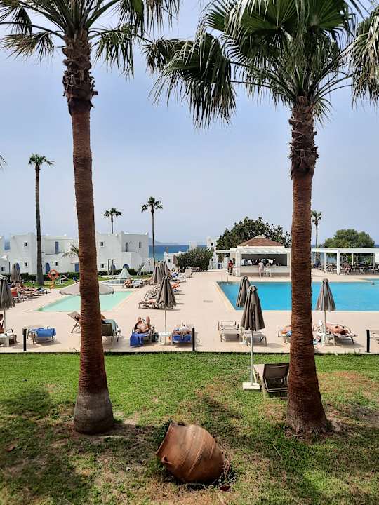 Pool Aeolos Beach Hotel