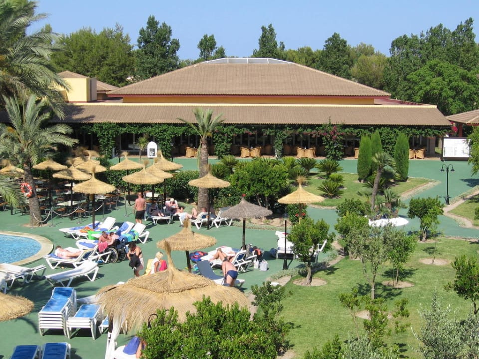 Kleiner Ausschnitt vom Pool Prinsotel La Dorada