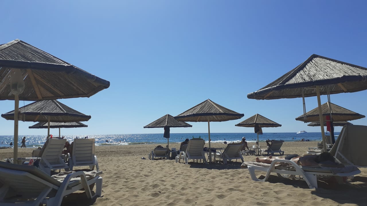 Strand Hotel Defne Garden