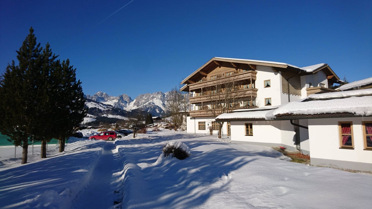 Rückwärtige Ansicht Lisi Family Hotel Reith bei Kitzbühel