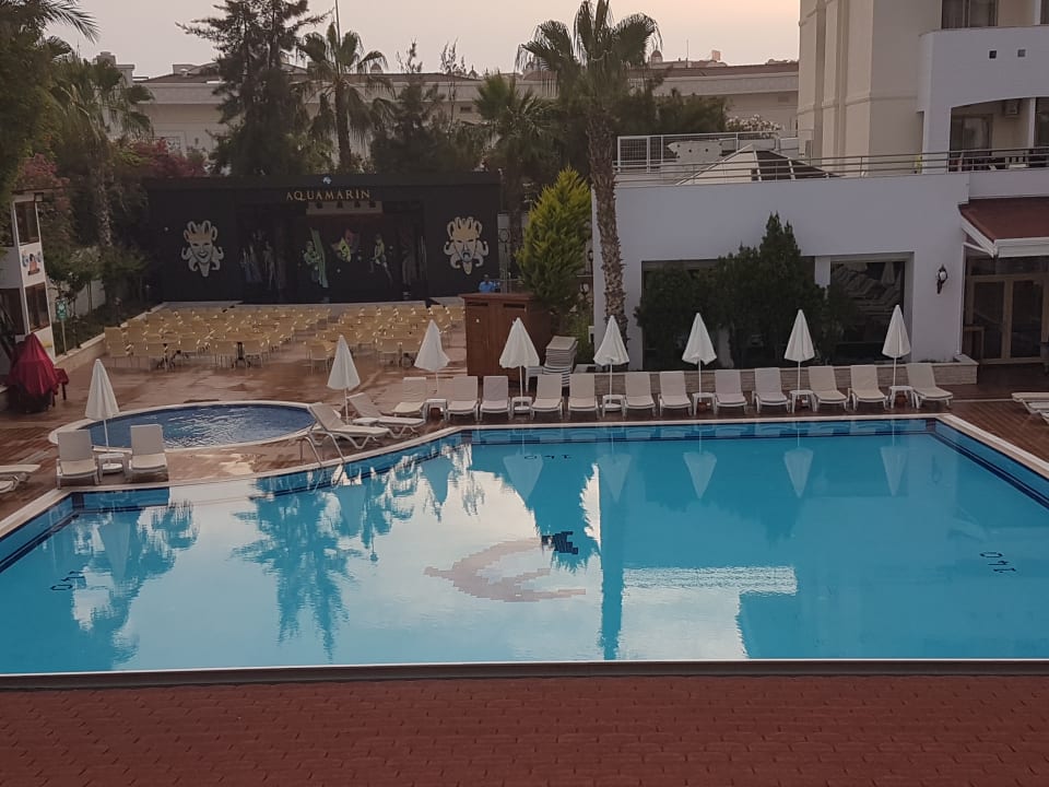 Pool Side Aquamarin Resort & Spa