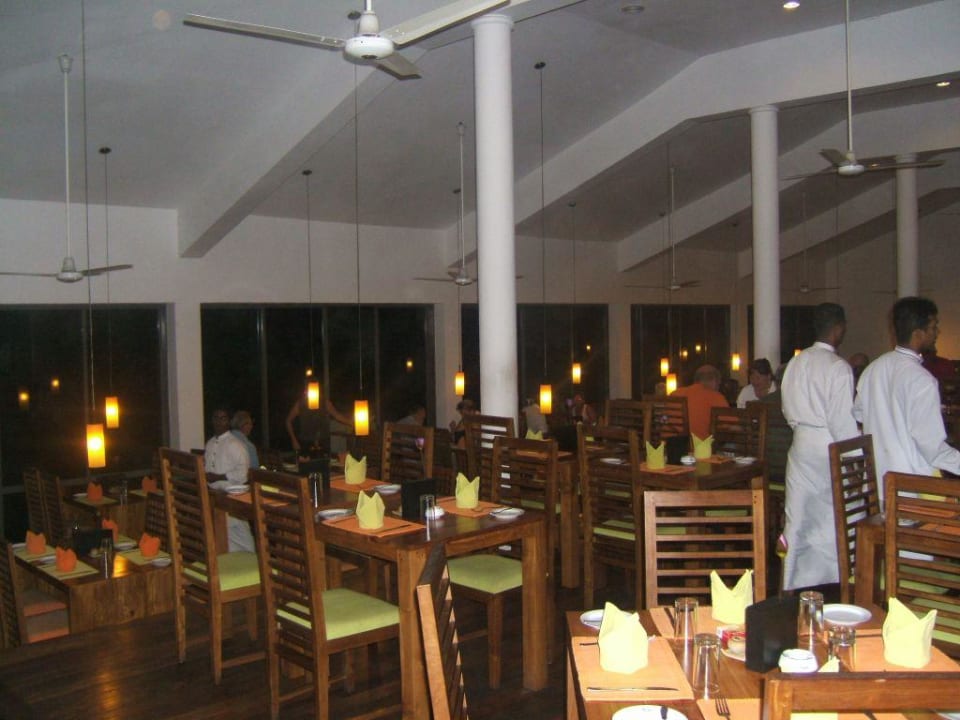 Reataurant von innen Mermaid Hotel & Club
