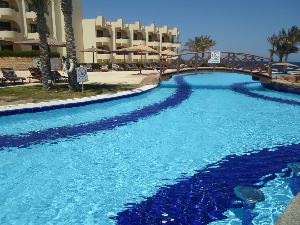 Pool Coral Hills Resorts & SPA