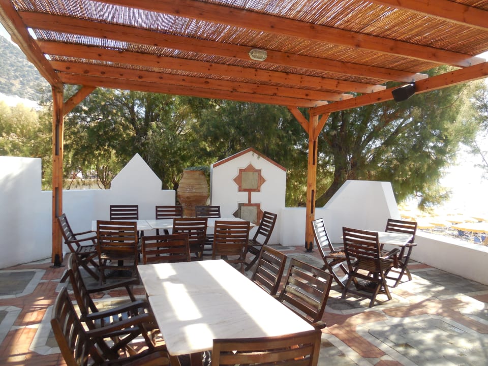 Griech. Taverne Mittagessen einnehmen Mitsis Norida