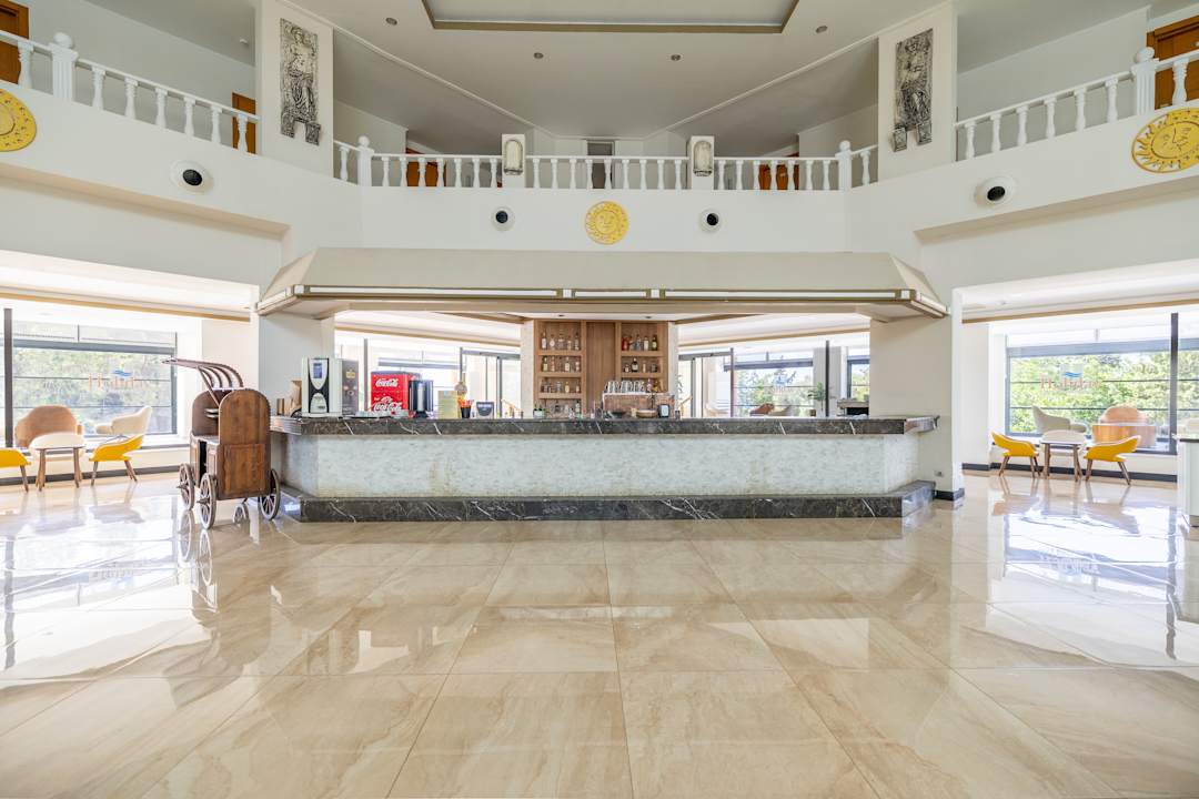 Lobby Hotel The Holiday Resort