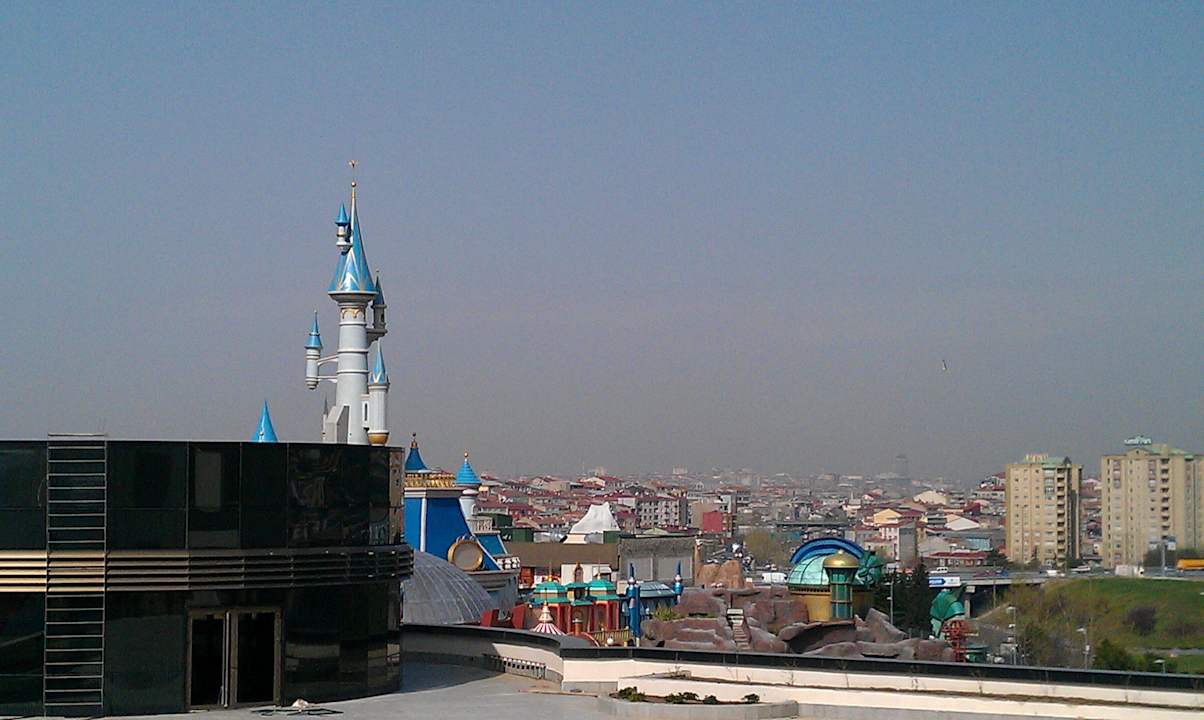 Aussicht aus dem Zimmer Hotel Holiday Inn Express Istanbul-Ora