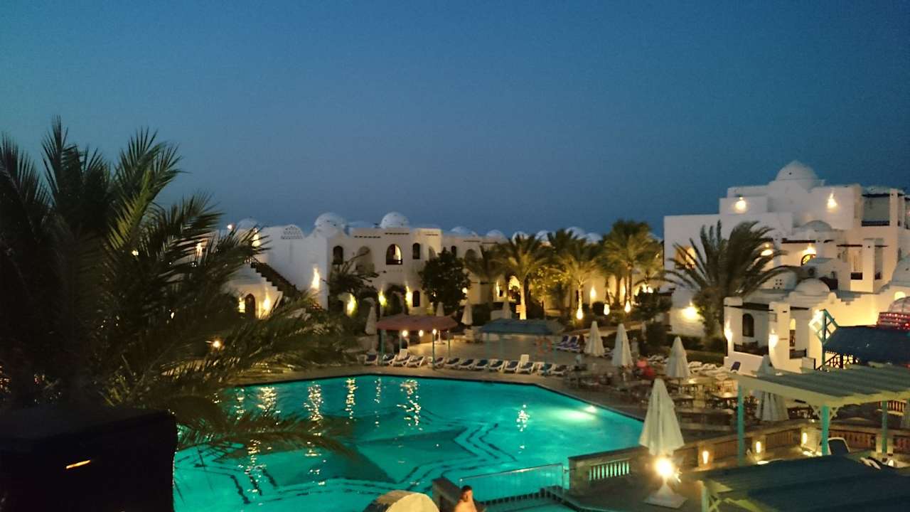 Территория отеля Arabella Azur Resort