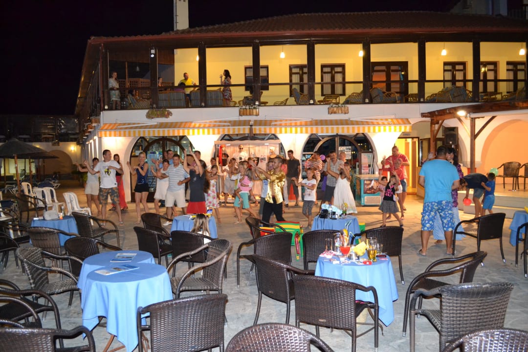 Animation Blue Dolphin Resort Hotel