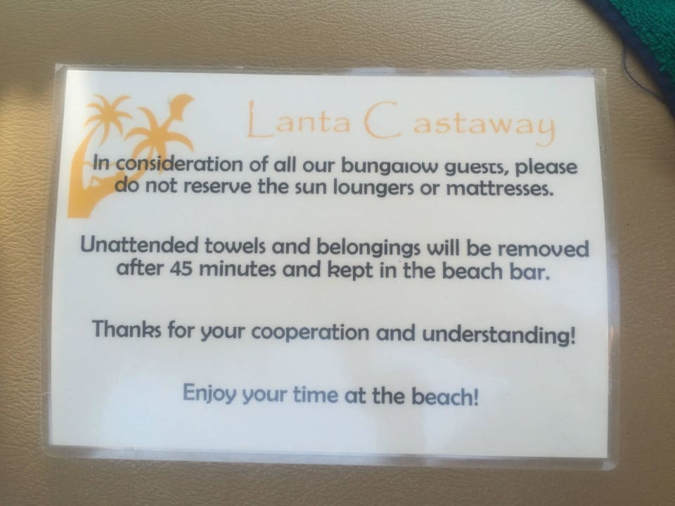 Hinweisschild auf den Daybeds Hotel Lanta Castaway Resort