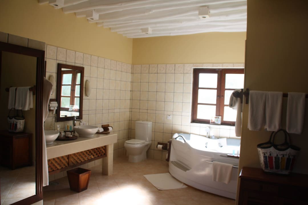 Bad Neptune Pwani Beach Resort & Spa