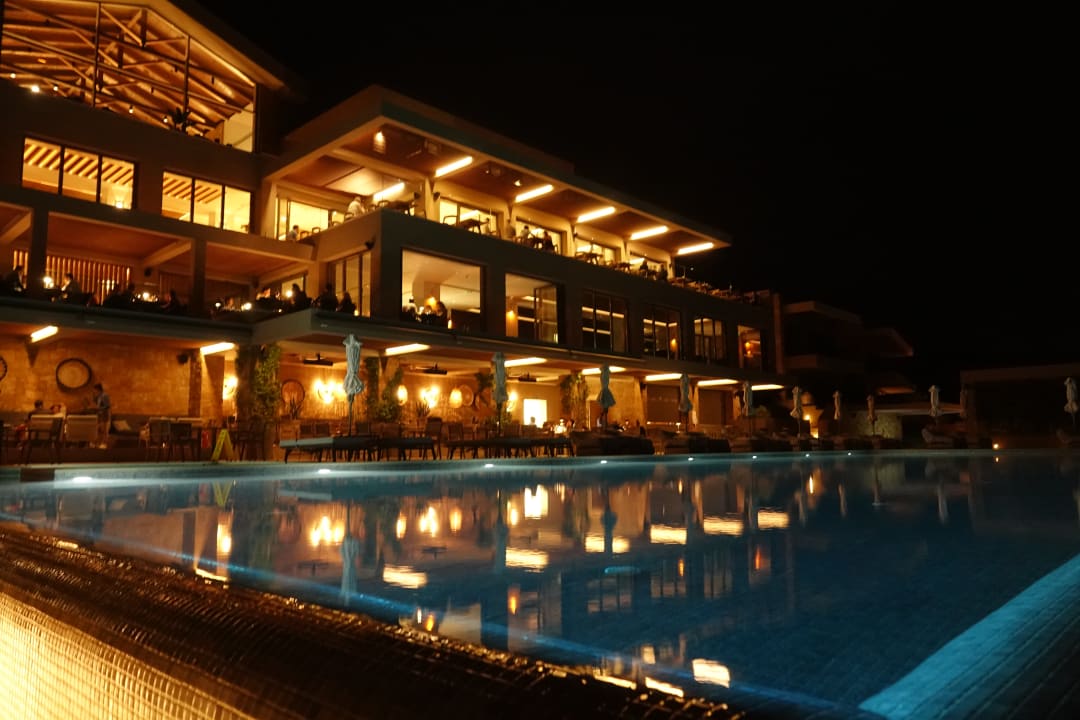 Pool Elix, Mar-Bella Collection