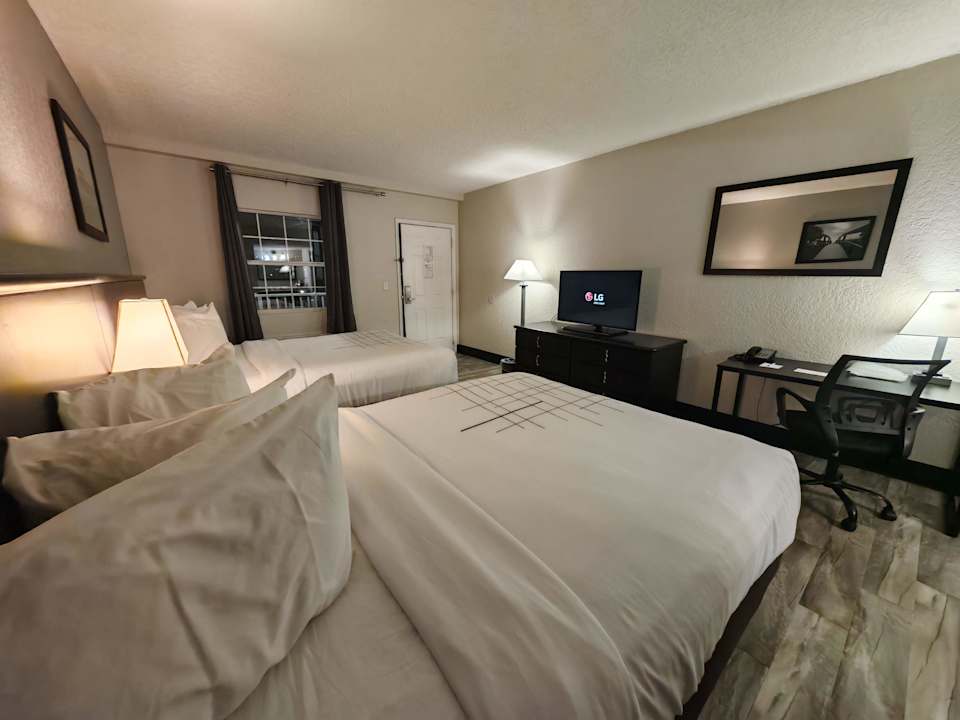 Zimmer La Quinta Inn by Wyndham Cocoa Beach-Port Canaveral