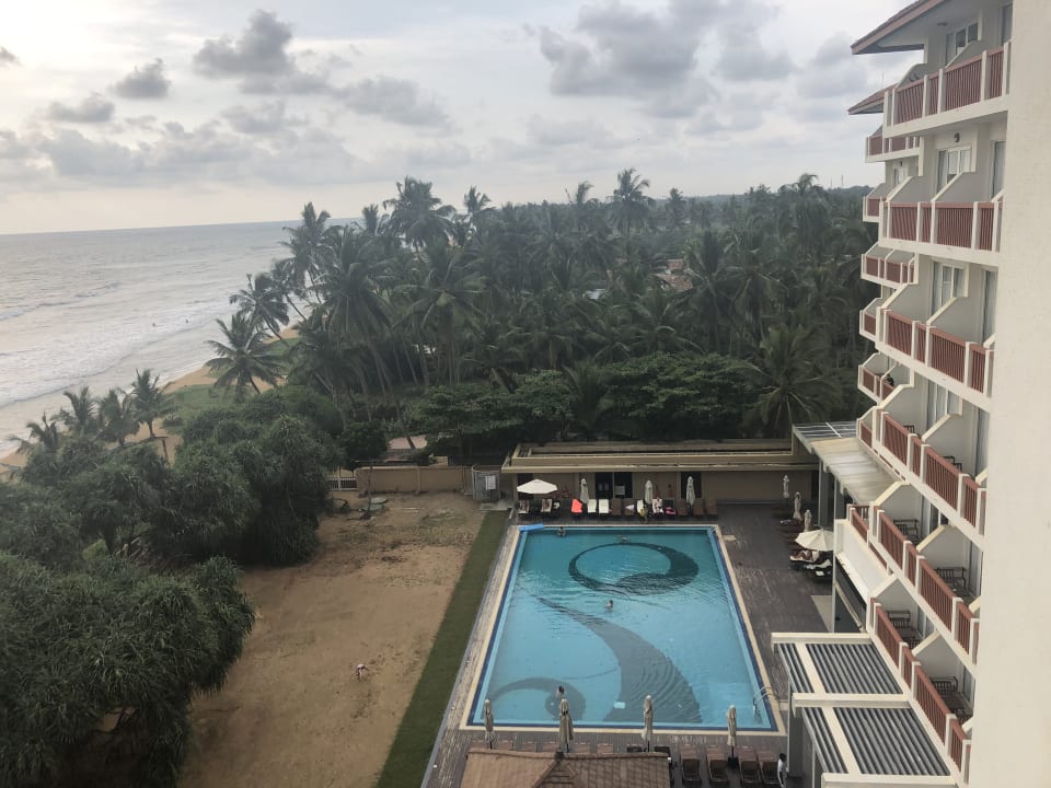 Pool Turyaa Kalutara