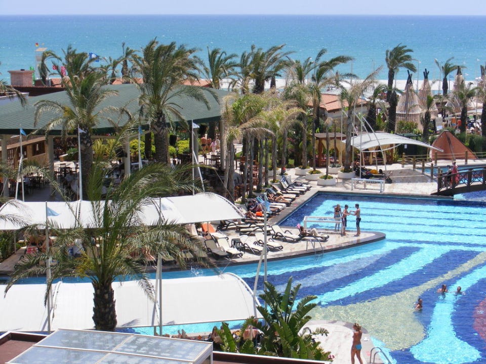 Mitte Crystal Family Comfort Collection