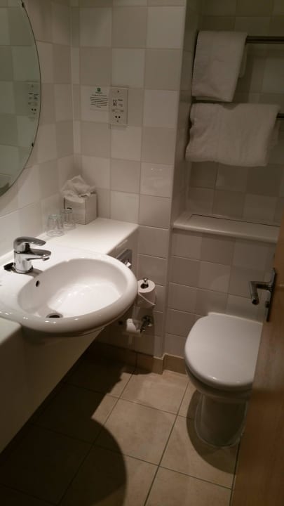 Bad Zimmer 311 Hotel Holiday Inn Edinburgh