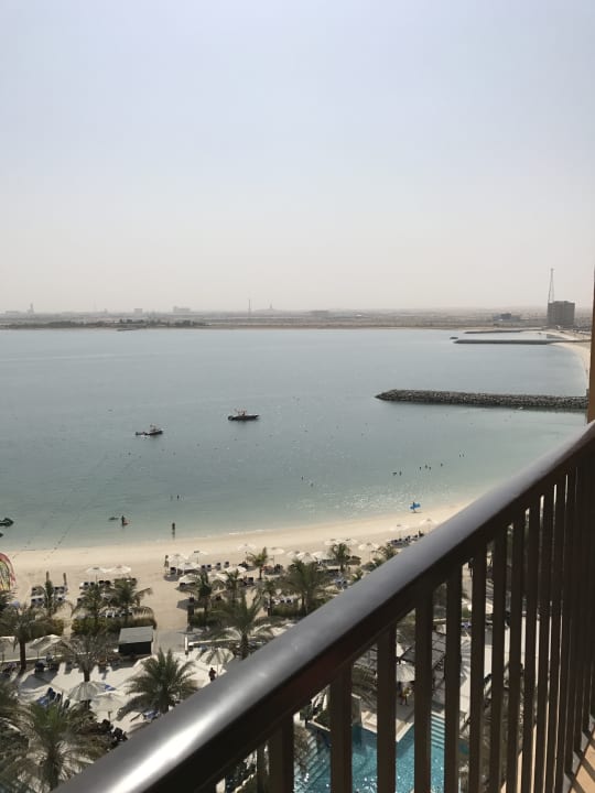 Strand DoubleTree by Hilton Resort & Spa Marjan Island