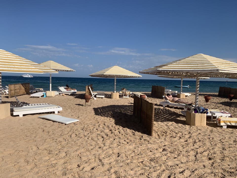 Strand Menaville Safaga