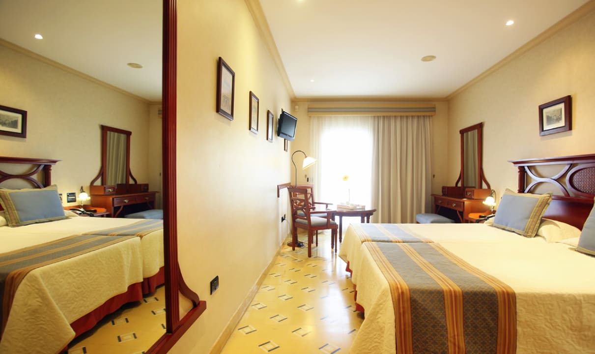 Zimmer LABRANDA Reveron Plaza