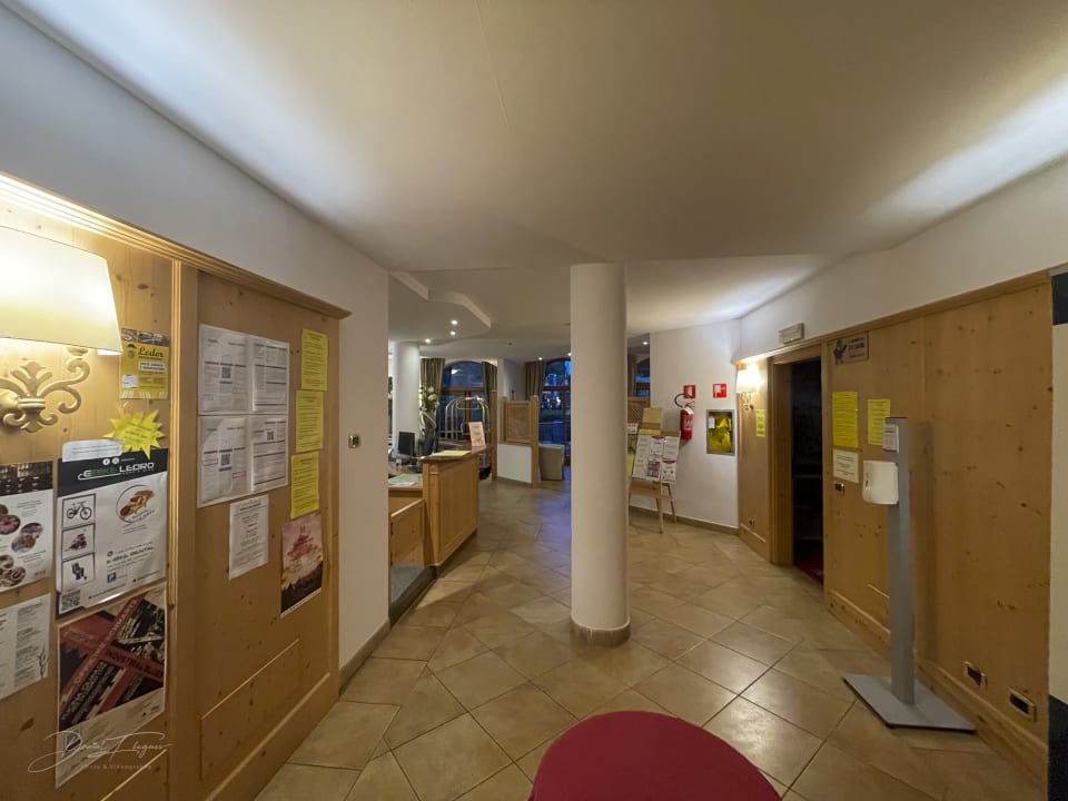 Lobby Family Hotel Adriana