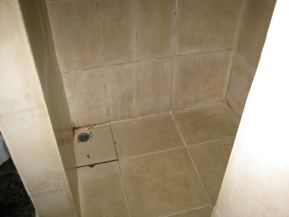 Dusche mit Schimmel Hotel Scorpio Villas