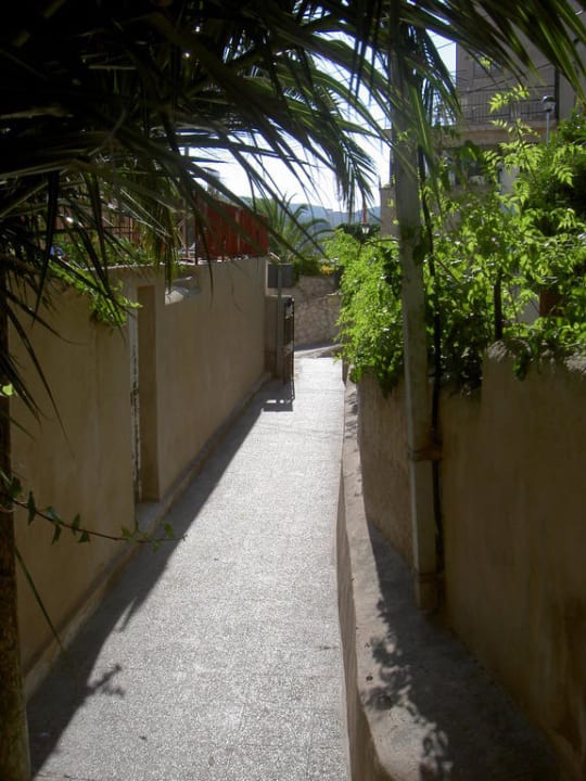 Privatweg zur Badebucht FLOR los Almendros Hotel