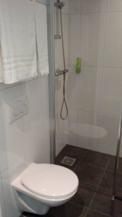 Bad Hotel Court Garden - Ecodesigned