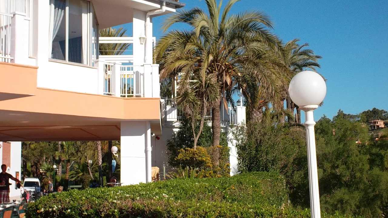 Hier gibts Frühstück und Abndessen Flipflop Cala Romantica