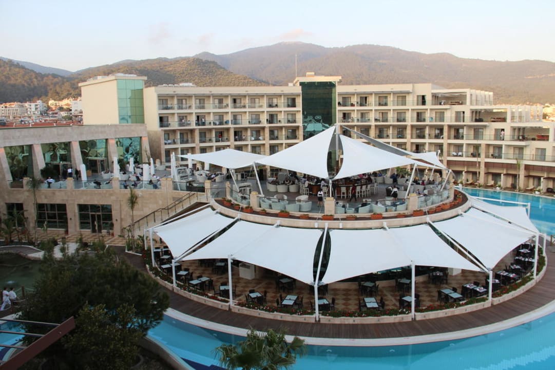 Uitzicht vanaf terras Paloma Pasha