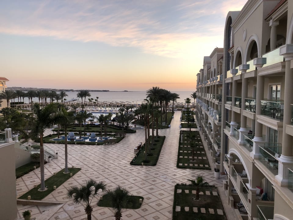 Ausblick Premier Le Reve Hotel & Spa