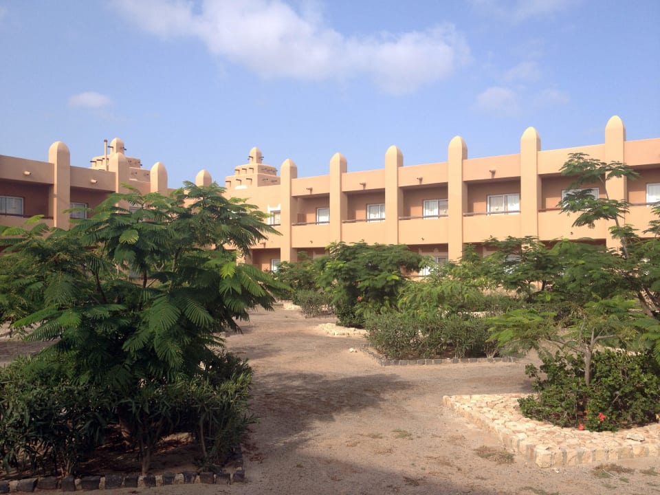 Außenansicht Innenhof Hotel Riu Funana