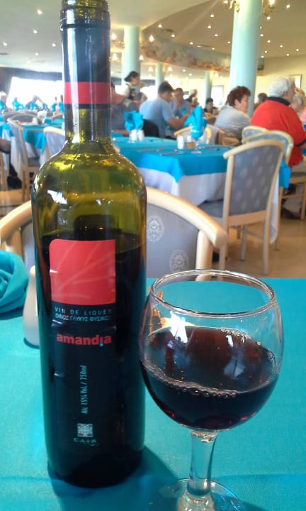 Sehr schmackhafter Wein aus Rhodos Hotel Kalithea Mare Palace