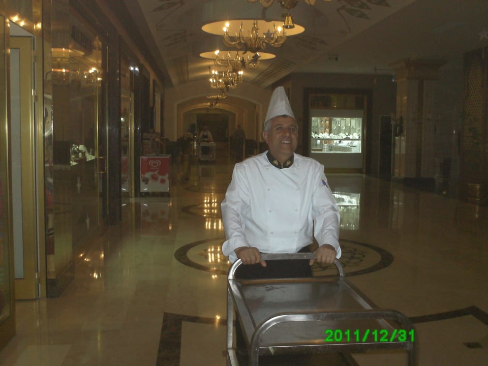 Fleißiger Koch Mahmut Diamond Excellence Resort & Spa