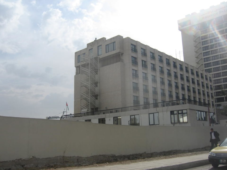 Blick von der Straße Hotel Grand Palace Amman