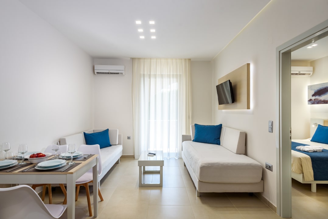 Zimmer Hotel Marinos Beach