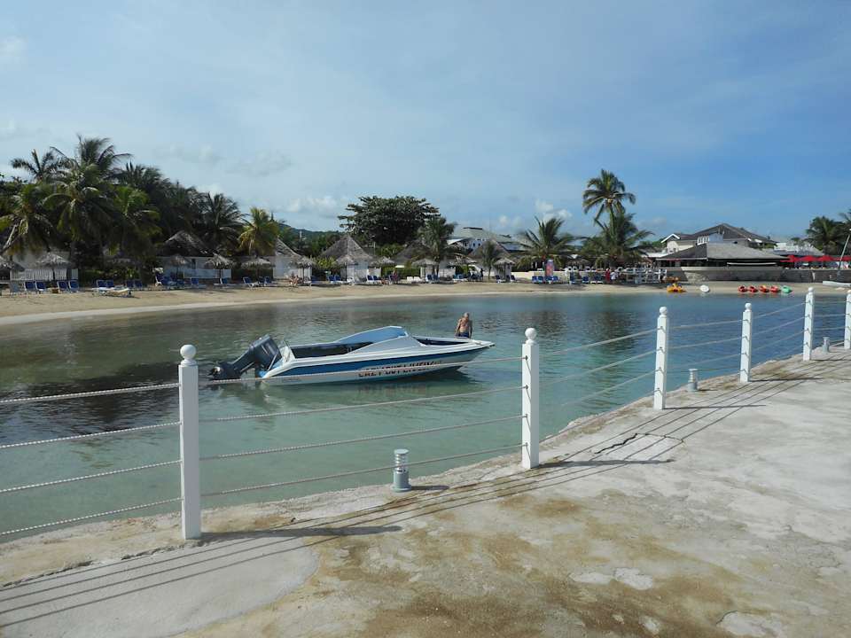 Am Ende der Strandbar 2 Grand Muthu Club Caribbean Runaway Bay