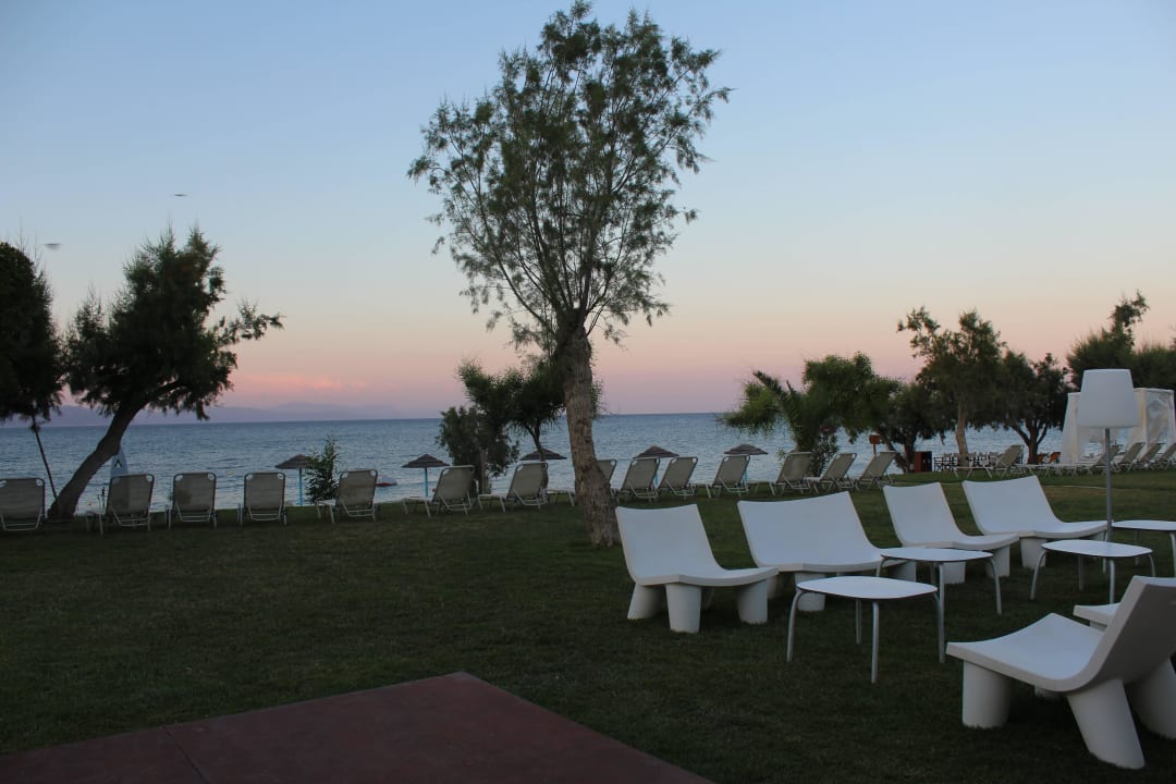 Strandbarblick TUI BLUE Oceanis Beach and Spa Resort