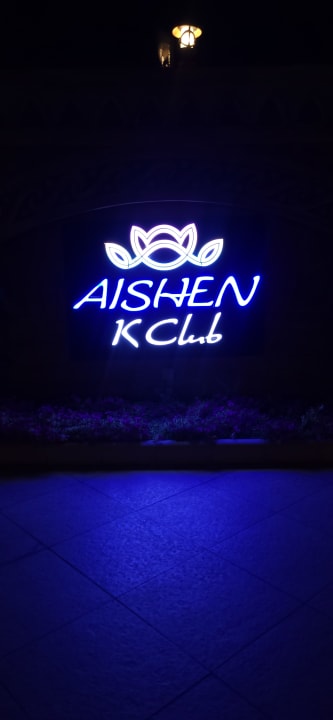 Sonstiges Kamelya Aishen Club