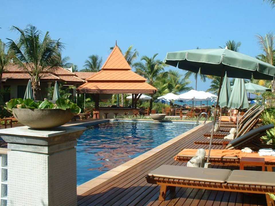 Am hinteren Pool Khao Lak Bayfront Resort