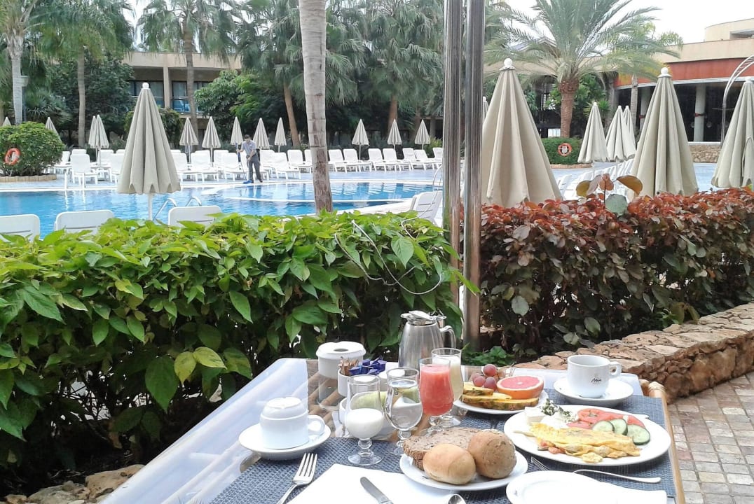 Frühstück auf der Terrasse MUR Hotel Faro Jandia & Spa Fuerteventura