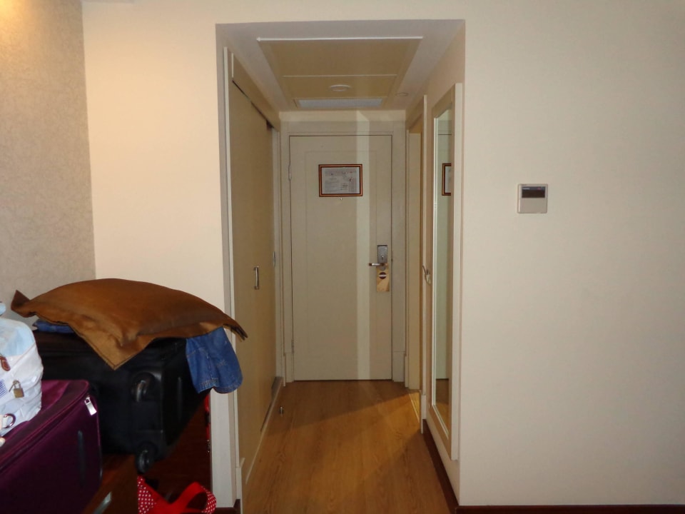 Zimmer Richtung Tür Side Star Beach