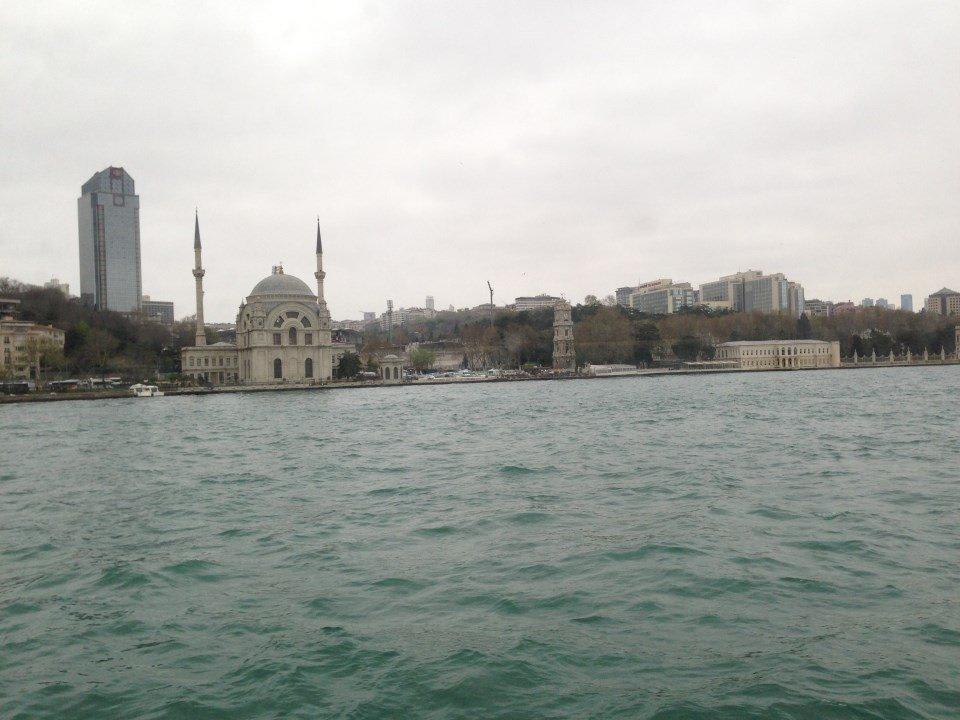 Blick vom Bosporus auf das Hotel Hotel Swissôtel The Bosphorus