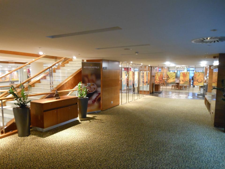 Lobby, Vorraum von Frühstücksraum / Restaurant Mercure Budapest Korona Hotel