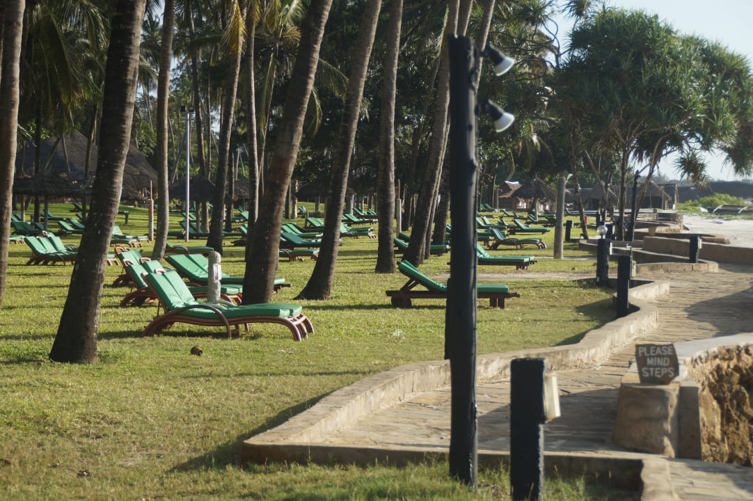 Gartenanlage Neptune Village Beach Resort & Spa