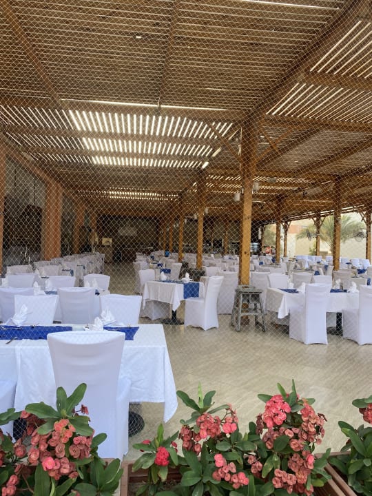 Gastro Three Corners Sea Beach Resort