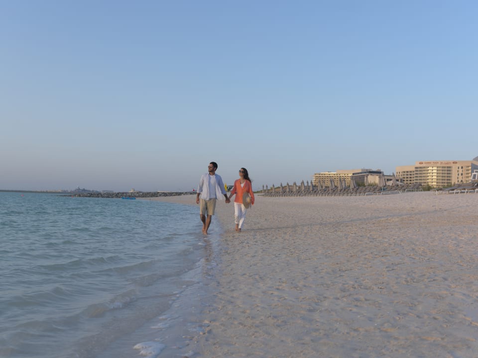 Strand Crowne Plaza Hotel Yas Island