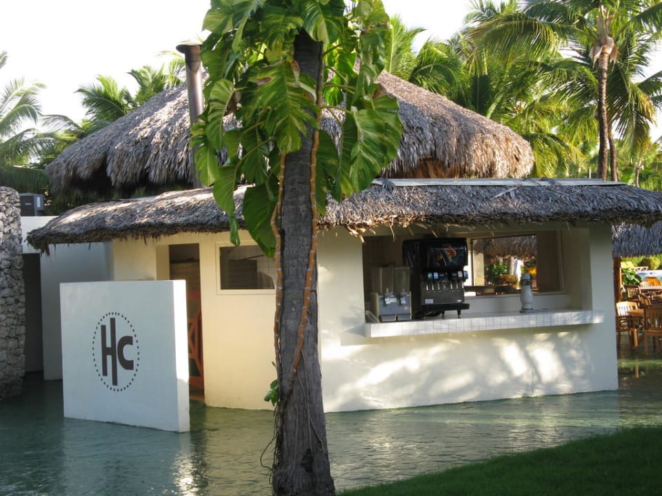 Pizzasnack, Softdrinks und WC Catalonia Punta Cana - All Inclusive