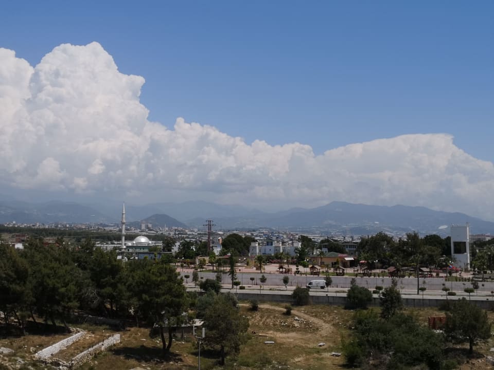 Blick von Zimmer 422  schön ruhig.  Eftalia Splash Resort