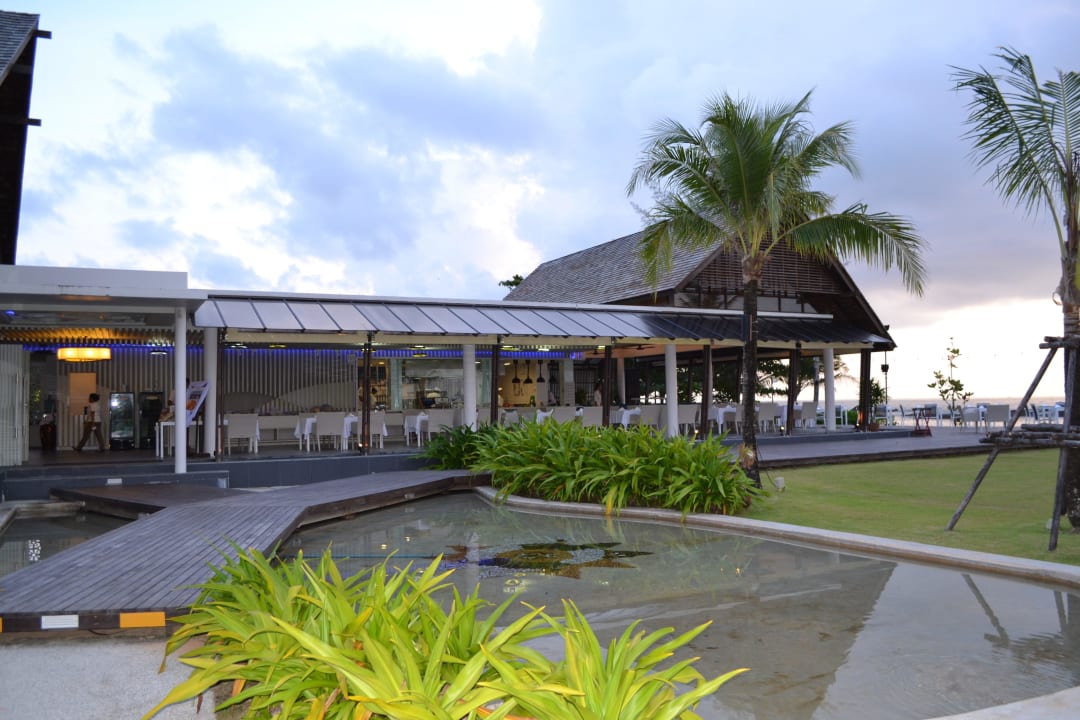 Restaurant Richtung Strand The Sands Khao Lak by Katathani