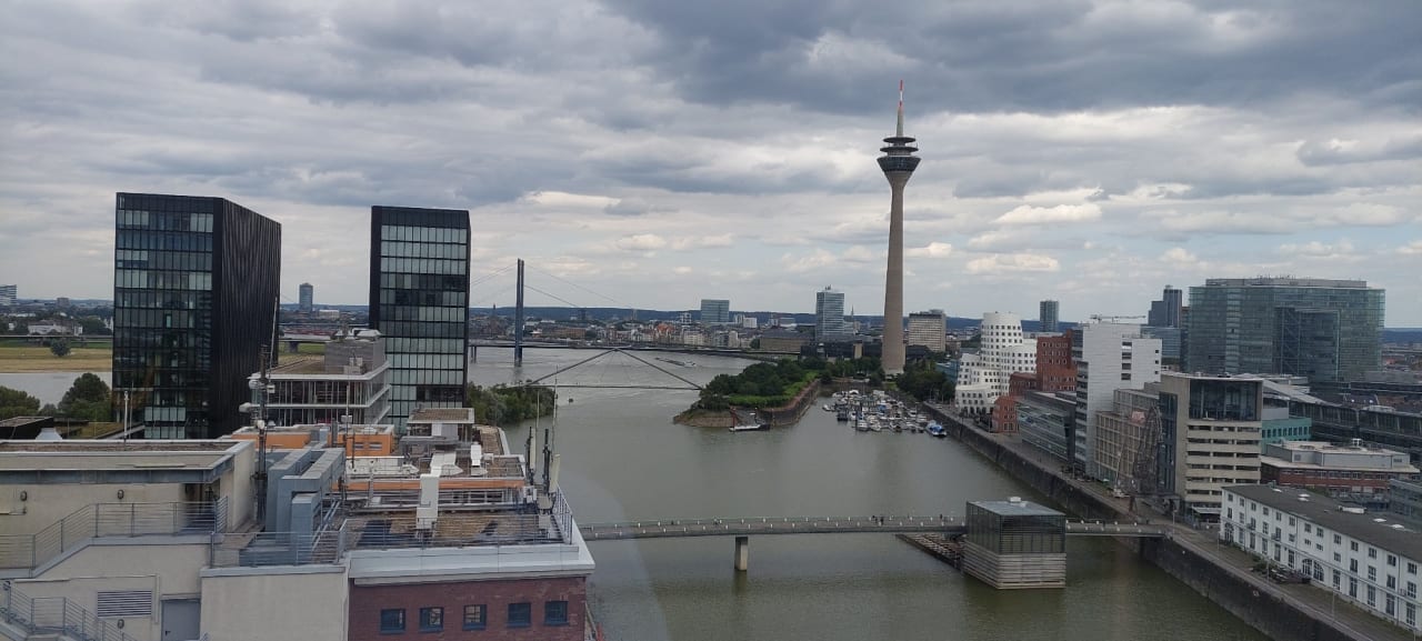 Ausblick INNSiDE by Meliá Düsseldorf Hafen