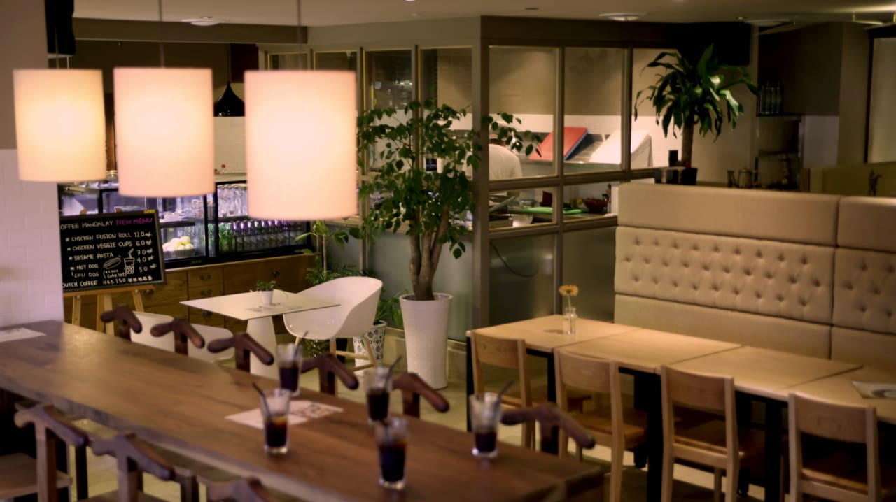 Gastro Sunset Business Hotel